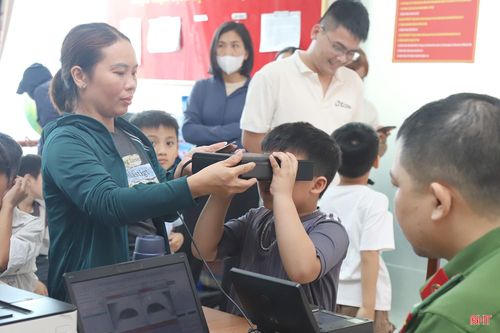 ... thu thập mống mắt...