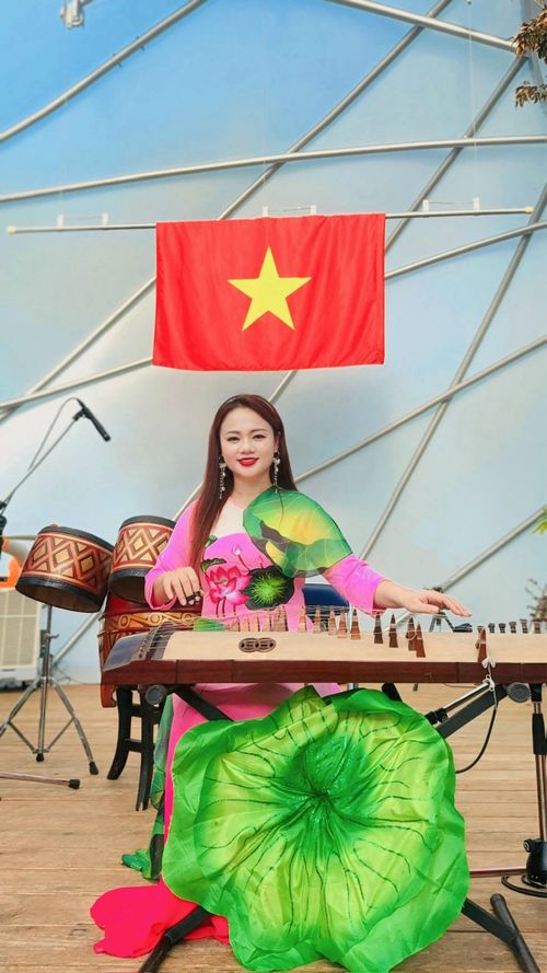 Nghệ sĩ Phạm Thị Hồng Hạnh