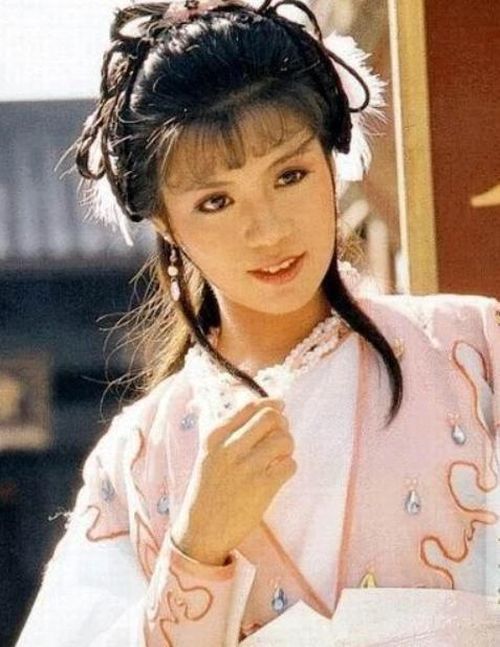 Mễ Tuyết trong phiên bản 1976 với hình ảnh Hoàng Dung đầu tiên trên truyền hình.