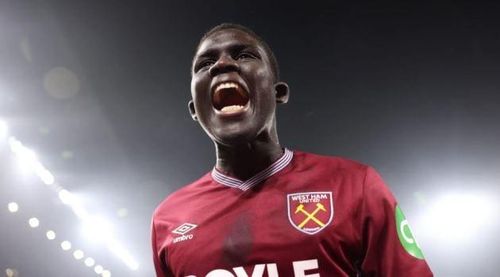 El Hadji Malick Diouf được MU nhắm đến cho kế hoạch tái thiết hàng thủ.