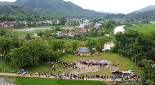 Quang cảnh lễ hội quả còn xã Nghĩa Đô năm 2026.