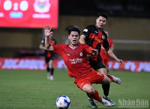 Văn Khang mở tỷ số cho Thể Công Viettel.