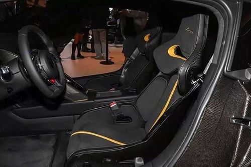 Với giá bán đắt đỏ cùng các vật liệu xa xỉ, đi kèm khối động cơ siêu mạnh mẽ - Yangwang U9 Xtreme đã thiết lập cột mốc mới cho các mẫu siêu xe mang thương hiệu Trung Quốc. Mức giá này được hậu thuẫn bởi loạt thông số hiệu suất mà BYD từng công bố trước đó.