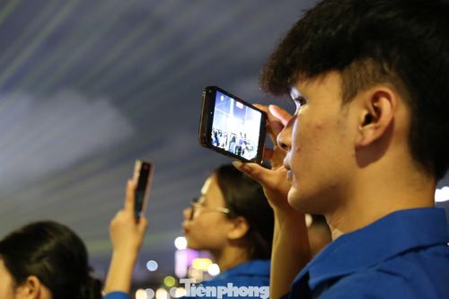 Nhiều bài đăng đầy tự hào trên mạng xã hội Facebook, Tiktok, Instagram... của các bạn trẻ về những lát cắt lịch sử, những chiến công của lực lượng an ninh nhân dân qua các thời kỳ được kể lại trong chuỗi sự kiện "Tổ quốc bình yên".