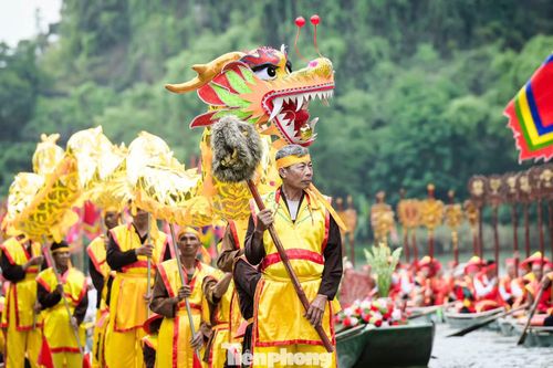 Nghi lễ rước nước mang ý nghĩa cầu cho mưa thuận gió hòa, mùa màng tươi tốt, đồng thời thể hiện sự gắn bó giữa con người với sông nước Tràng An.