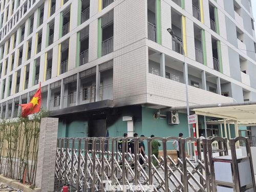 Vụ cháy xảy ra ở tầng 1 nên lực lượng chức năng dễ dàng tiếp cận.