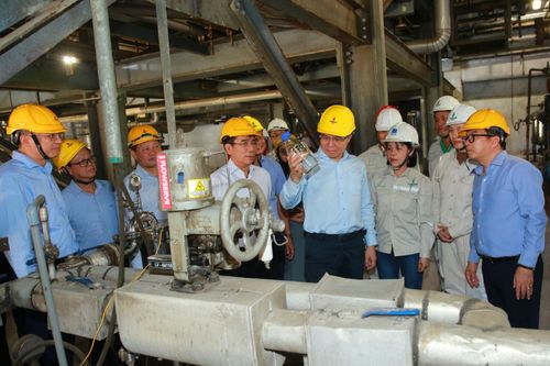 Bộ trưởng Bộ Công Thương Lê Mạnh Hùng cùng lãnh đạo Petrovietnam, lãnh đạo BSR kiểm tra tình hình sản xuất tại Nhà máy Nhiên liệu sinh học Dung Quất.