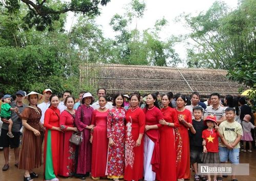 Quê hương Bác Hồ đón hàng nghìn khách mỗi ngày.