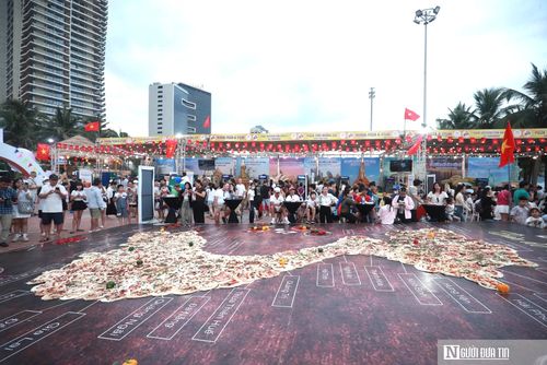 Lễ hội Pizza diễn ra trong những ngày qua thu hút đông đảo du khách và người dân tham gia, tạo thêm điểm nhấn trong chuỗi hoạt động du lịch dịp lễ.