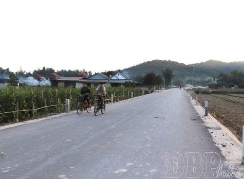 Nhờ "nghe dân nói", nhiều vướng mắc về giải phóng mặt bằng đoạn tuyến đường động lực qua xã Thanh Nưa đã tháo gỡ khó khăn, đẩy nhanh tiến độ dự án hoàn thành đưa vào sử dụng.