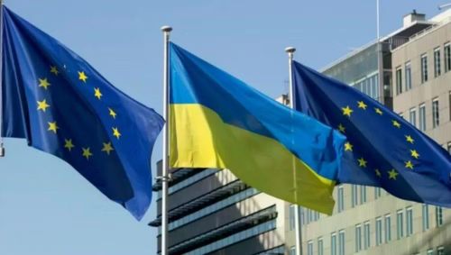 Ông Matsenko tin tưởng EU sẽ tiếp tục hỗ trợ Ukraine, bao gồm các công cụ tài chính và chính trị. Sự thay đổi lập trường của "phe nổi loạn" trong EU không chỉ xoa dịu tình thế khó khăn của Kyiv mà còn giải quyết một số vấn đề gây tranh cãi trong chính liên minh.