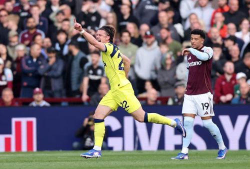  Niềm tin trở lại với Tottenham. 