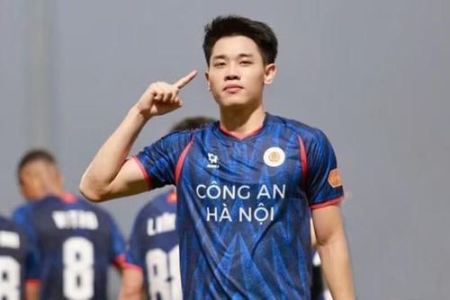 Với 8 pha lập công, Đình Bắc hiện đang xếp thứ hai trên Bảng xếp hạng các chân sút nội tại V-League, xếp sau Đỗ Hoàng Hên của Hà Nội FC (9 bàn thắng). Ảnh: Internet.
