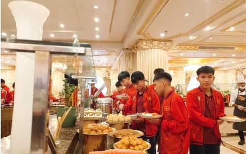 Hiện U17 Việt Nam đã có mặt ở Saudi Arabia để chuẩn bị dự giải châu Á. Ảnh: VFF.