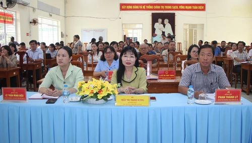 Đại biểu dự hội nghị.