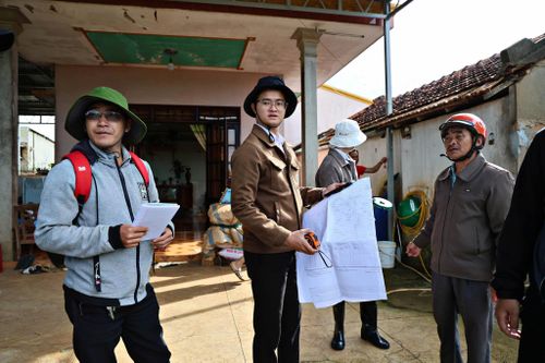 Cán bộ Trung tâm Phát triển quỹ đất tỉnh và các địa phương tăng tốc công tác giải phóng mặt bằng, đẩy nhanh thu hồi, bàn giao đất