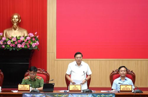 Đồng chí Lê Hồng Vinh, Chủ tịch UBND tỉnh nhấn mạnh những nhiệm vụ trọng tâm cần tập trung thực hiện trong quý II/2026 - Ảnh: T.Đ