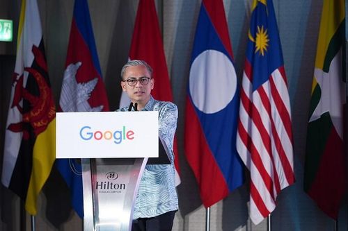 Ngài Dato’ Fahmi Fadzil, Bộ trưởng Truyền thông Malaysia, phát biểu