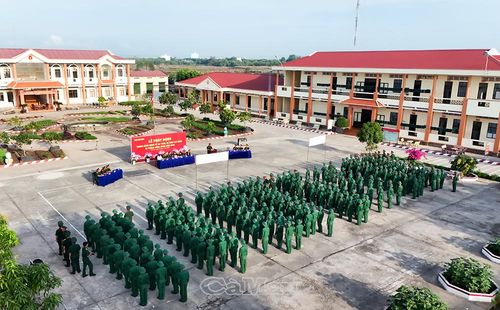 Quang cảnh buổi lễ phát động.