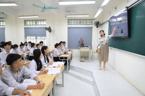 Học sinh khối 12 trường THPT Tự Lập (xã Tiến Thắng, Hà Nội) trong giờ ôn tập. Ảnh: Phạm Hùng