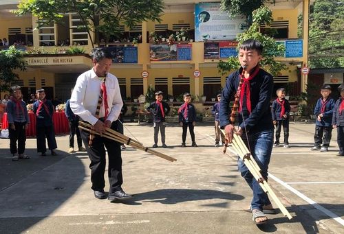 Lớp tập huấn có sự tham gia của đông đảo các em học sinh