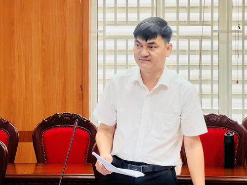 Ông Cao Thanh Hải – Bí thư xã Nam Phước báo cáo.