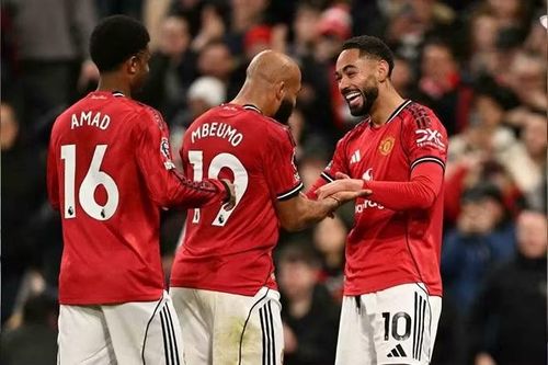 Tấm vé Champions League còn giúp MU kích hoạt lại toàn bộ giá trị hợp đồng tài trợ với Adidas, tránh được việc bị khấu trừ 10 triệu bảng mỗi mùa. Ảnh: Internet.