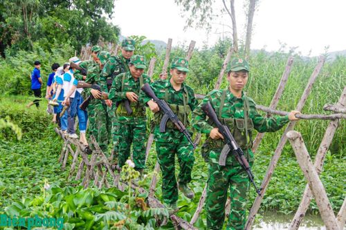Mô hình “Thanh niên làm chủ biên giới” của tuổi trẻ Bộ đội Biên phòng tỉnh An Giang góp phần bảo vệ vững chắc chủ quyền, an ninh biên giới quốc gia. Ảnh: Thanh Xuân
