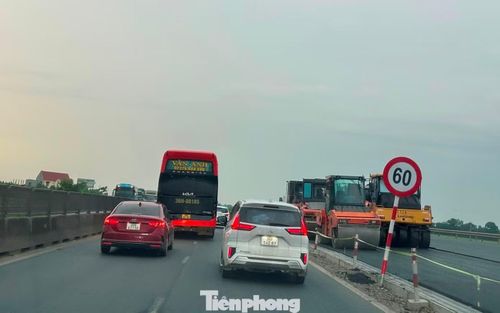 Việc đường cao tốc nhưng nhiều đoạn có biển báo hạn chế tốc độ xuống còn 50 - 60km/h, dẫn đến nhiều tài xế bất ngờ, bối rối, thậm chí lo lắng có thể bị phạt nguội vì nhiều đoạn hãm tốc độ không kịp. Ngoài ra, khi xe ô tô lưu thông chậm đã làm ùn ứ xảy ra.