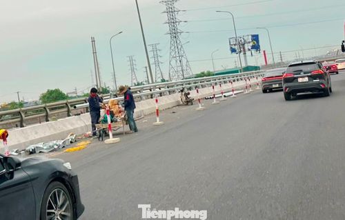 Những ngày qua, công nhân và máy móc đang được tập trung tối đa để thi công liên tục, không nghỉ lễ.