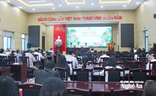 Toàn cảnh cuộc họp báo. Ảnh: Mai Hoa