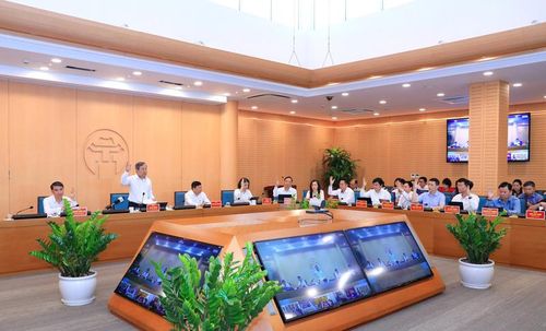 Các đại biểu biểu quyết thống nhất thông qua các nội dung theo chương trình, làm cơ sở để ban hành nghị quyết và triển khai trong thời gian tới.