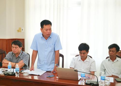 Lãnh đạo phường Bảo An thông tin một số vướng mắc.