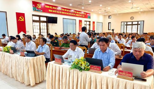 Các đại biểu tham dự hội nghị