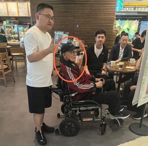 Hình ảnh Tạ Hiền ở tuổi 90. Ảnh: Weibo.