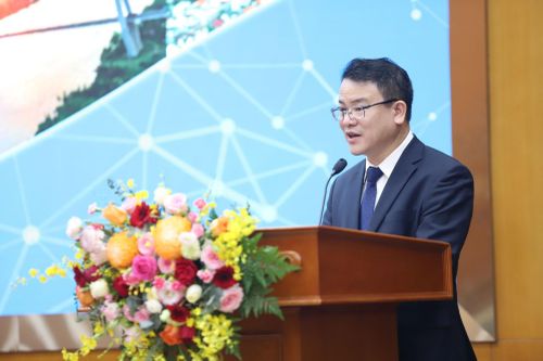  Thứ trưởng Bộ Tài chính Trần Quốc Phương phát biểu tại hội nghị. Ảnh: VGP. 