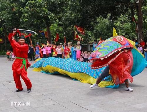 Đặc sắc múa Giảo long.(Ảnh: Khánh Hòa/TTXVN)
