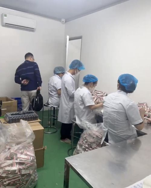 Tại thời điểm kiểm tra, các nhân viên công ty đang tiến hành đóng gói sản phẩm