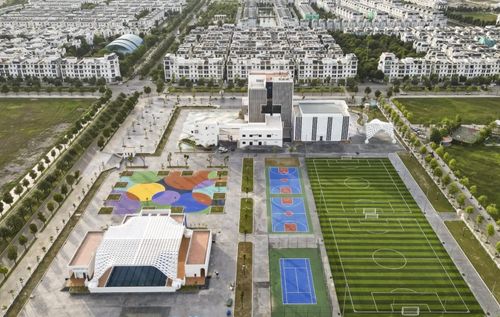 Cung văn hóa thiếu nhi và Trung tâm thể dục thể thao Hạc Thành hiện đại bậc nhất Thanh Hóa.