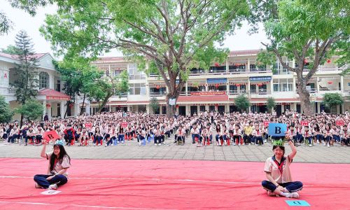  Học sinh Trường Trung học cơ sở Từ Sơn (phường Đồng Nguyên) tham dự cuộc thi "Rung chuông vàng" năm học 2025 - 2026. 