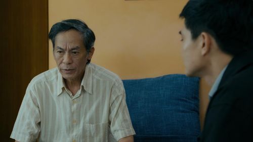 NSND Bùi Bài Bình trong vai ông bố chân chất, thật thà, hết lòng vì con. Ảnh: VFC