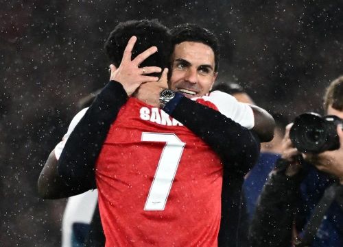 Arsenal đang đứng trước cú đúp vô địch ở Premier League và Champions League.