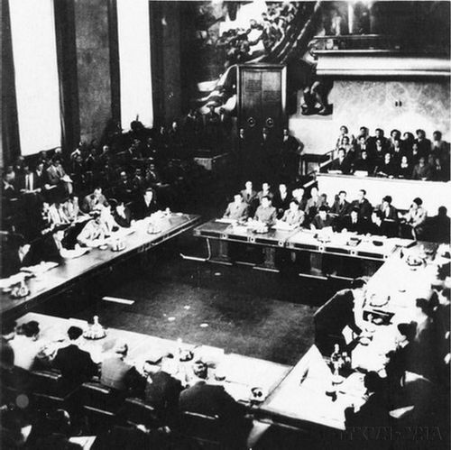 Hội nghị Giơnevơ về hòa bình ở Đông Dương diễn ra từ ngày 8/5 đến 21/7/1954 tại Giơnevơ ngay sau khi Pháp thất thủ tại Điện Biên Phủ. Ảnh: Tư liệu - TTXVN
