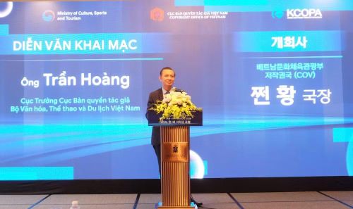 Ông Trần Hoàng, Cục trưởng Bản quyền tác giả phát biểu tại Diễn đàn.