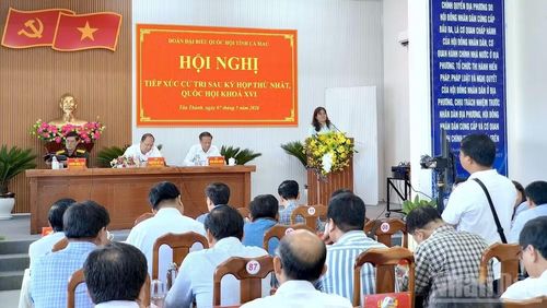 Hội nghị tiếp xúc cử tri tại điểm cầu phường Tân Thành, tỉnh Cà Mau.