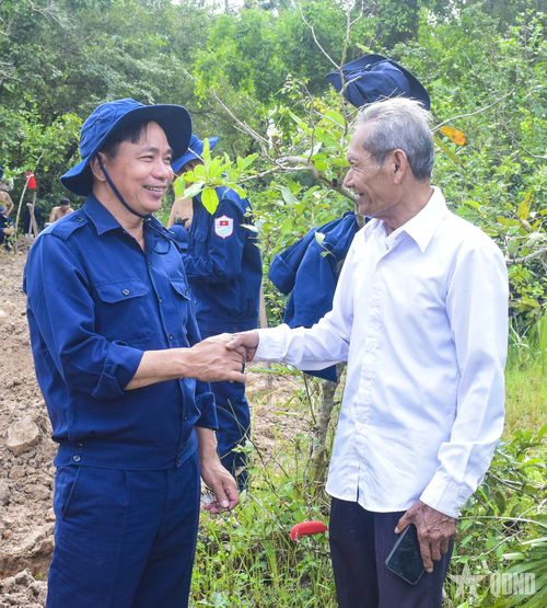 Người dân Campuchia luôn sát cánh cùng cán bộ, chiến sĩ Đội K91.