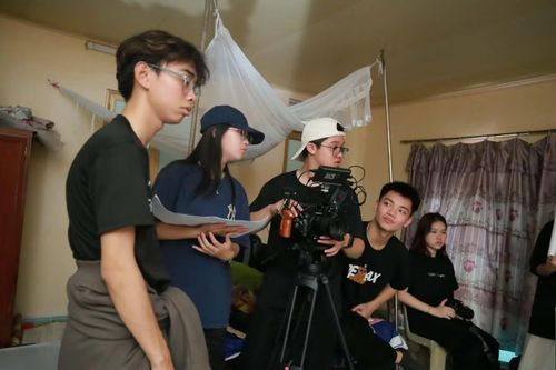 Sinh viên mất động lực học vì giảng viên cào bằng điểm số. (Ảnh minh họa)