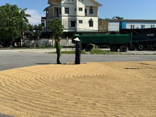 Công an các Xã, Phường sẽ tiếp tục tăng cường kiểm tra, nhắc nhở và xử lý nghiêm các trường hợp cố tình vi phạm, tái phạm nhằm bảo đảm trật tự an toàn giao thông trên địa bàn.