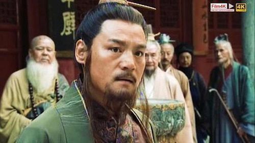 Nhạc Bất Quần từng xuất hiện như hình mẫu quân tử chuẩn mực của phái Hoa Sơn.