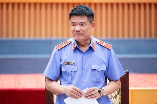 Viện trưởng Viện Kiểm sát nhân dân tối cao Nguyễn Huy Tiến tiếp thu ý kiến chỉ đạo của Chủ tịch Quốc hội Trần Thanh Mẫn.